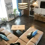 Brem, 5 Pièces, 8 Personnes - Fr-1-426-103 *