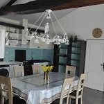 Brem, 5 Pièces, 8 Personnes - Fr-1-426-103 *
