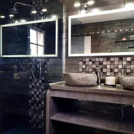 Maison Renovee A La Ferme Avec Jardin Prive, Wi-fi, Peche, Balancoire, Trampoline - - Fr-1-426-103 *