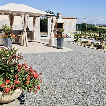 Maison Renovee A La Ferme Avec Jardin Prive, Wi-fi, Peche, Balancoire, Trampoline - * Brem Sur Mer